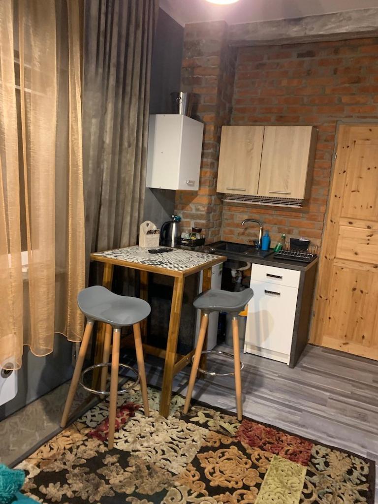 Siedlisko Kępina Zdrój Apartamento Ostrow  Exterior foto