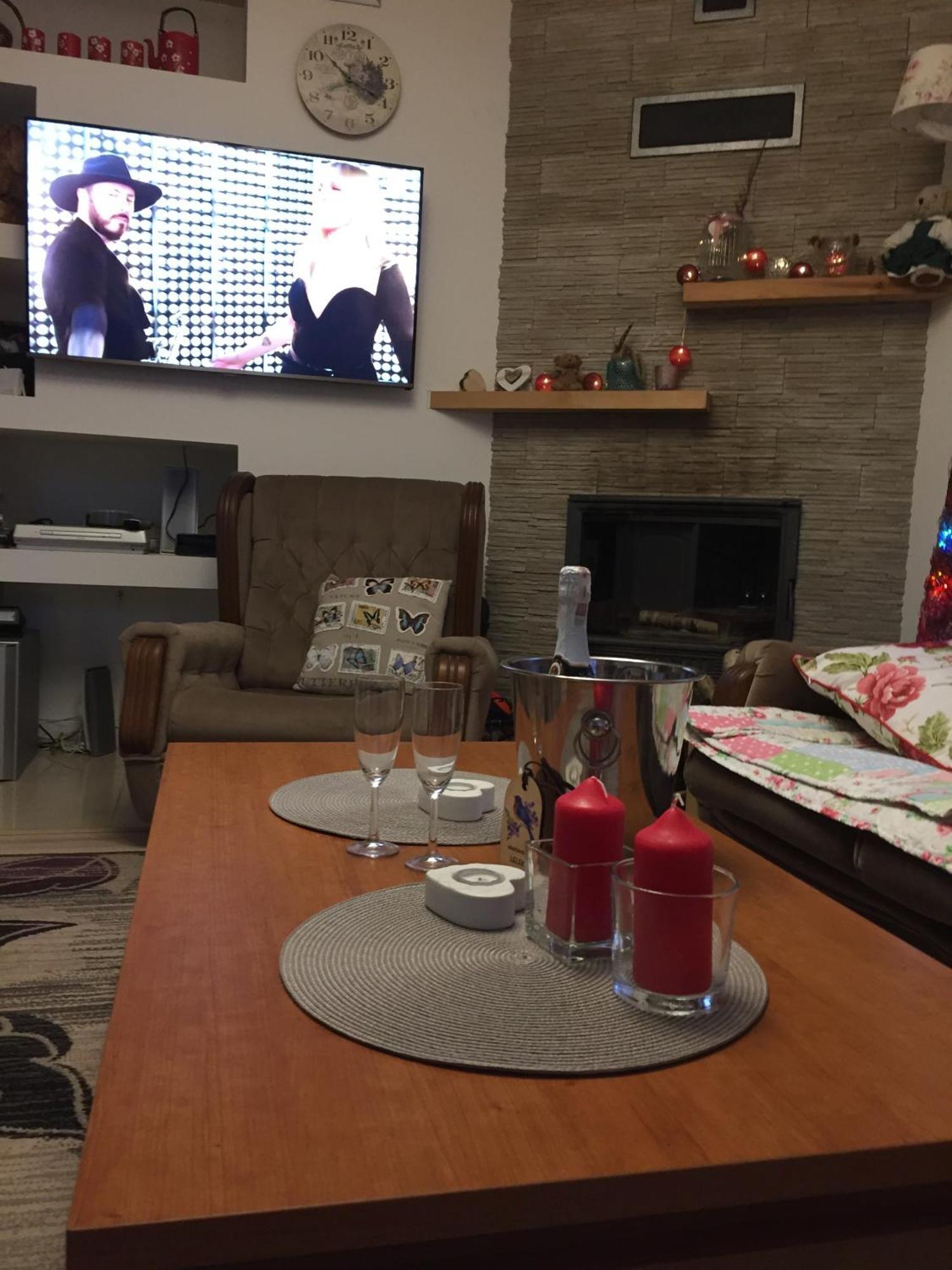Siedlisko Kępina Zdrój Apartamento Ostrow  Exterior foto