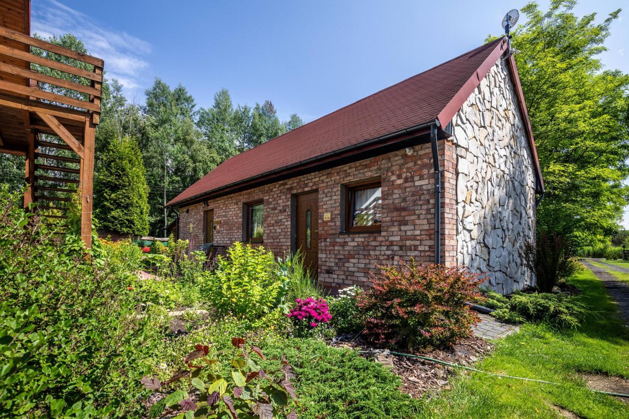 Siedlisko Kępina Zdrój Apartamento Ostrow  Exterior foto