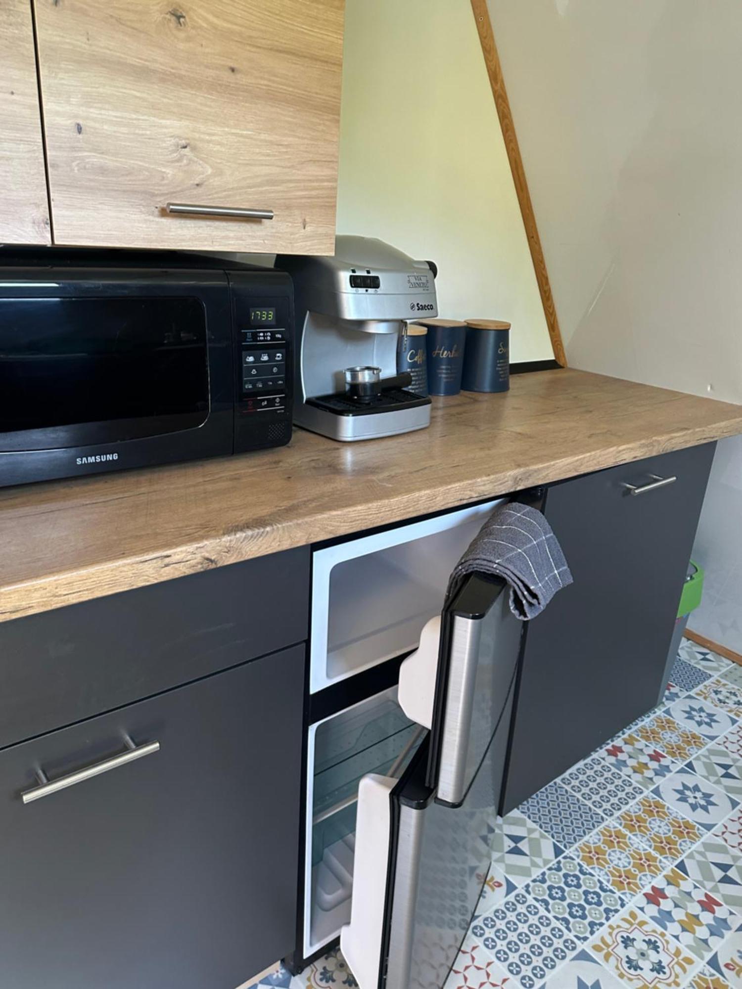 Siedlisko Kępina Zdrój Apartamento Ostrow  Exterior foto